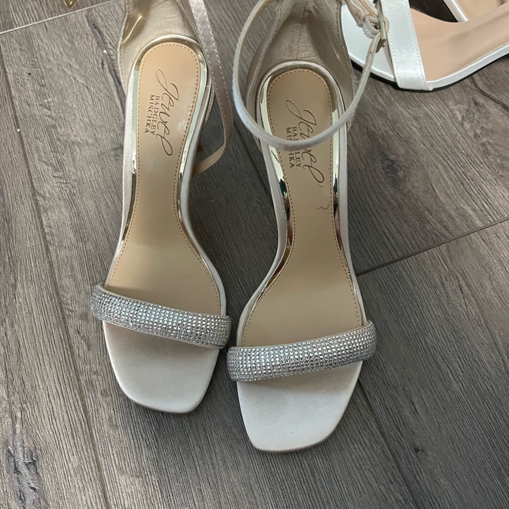 Jewel Badgley Mischka High Heel Evening Sandal Rhinestone square toe size 6.5